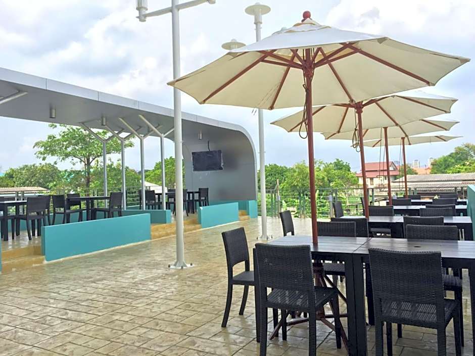 Anna-Nava Pakkret Hotel