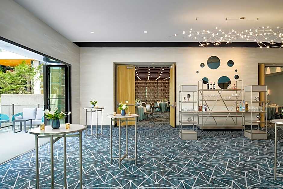 Astra Hotel, Seattle, a Tribute Portfolio Hotel by Marriott