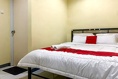 RedDoorz @ Balaraja Centre Plaza