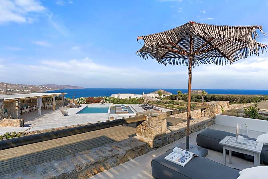 Myconian Crown Suites