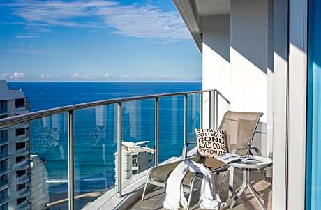 Artique Surfers Paradise - Official
