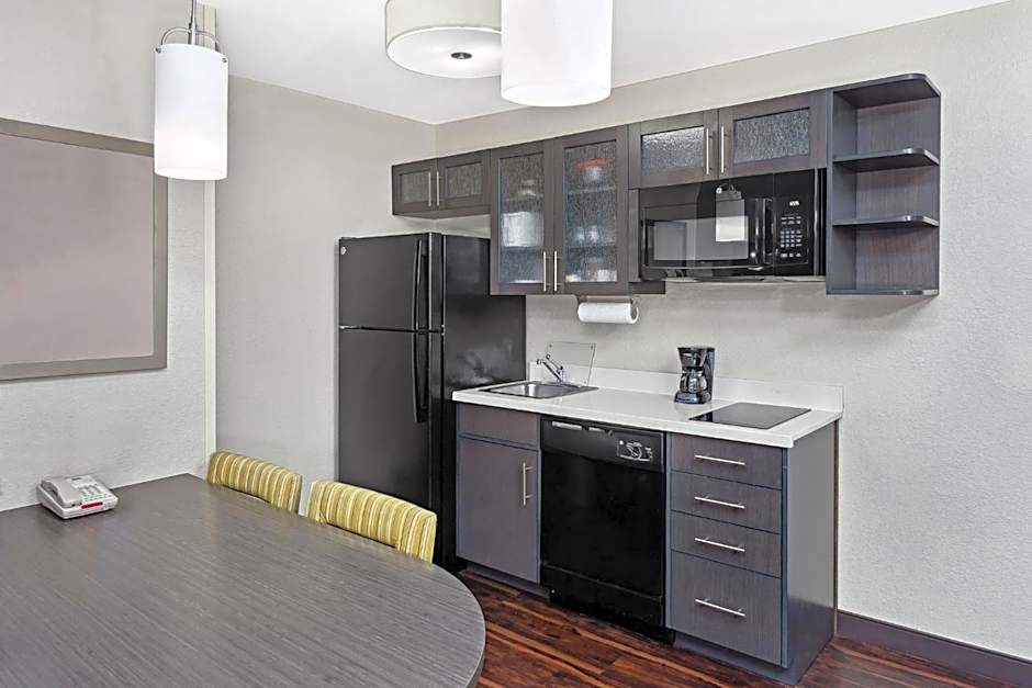 Candlewood Suites Appleton By IHG