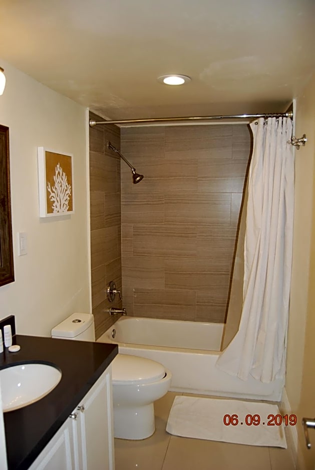 Ocean Reserve Piso 7 STR-310