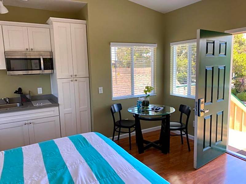 Sea Breeze Inn - Pacific Grove