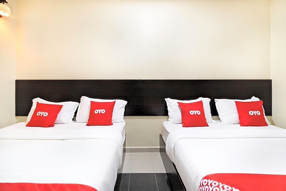 OYO 89960 Manjung Inn Hotel