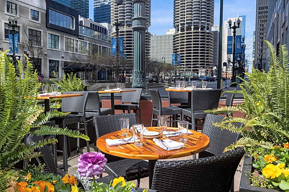 theWit Chicago, a Hilton Hotel