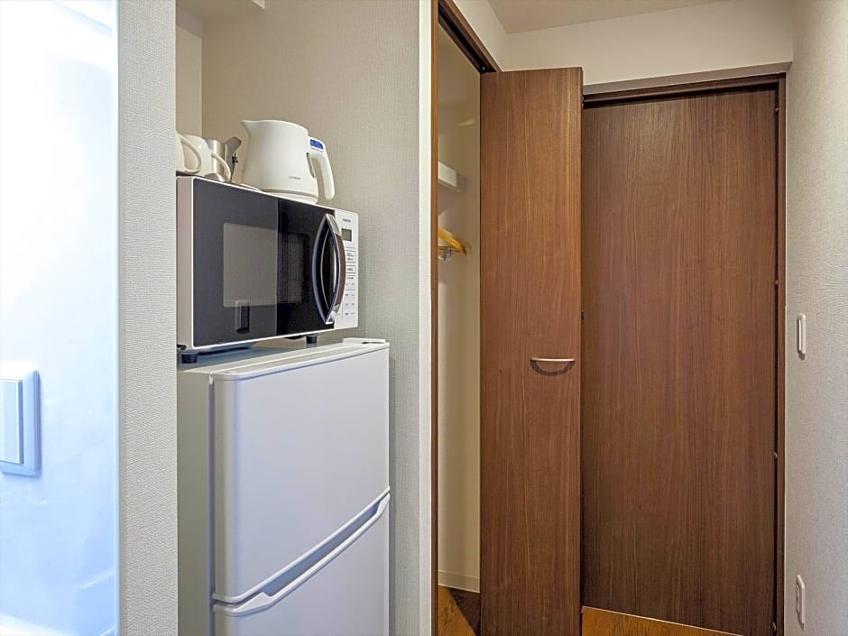 Kariyushi COndominium Resort Naha Living Inn Asahibashiekimae Annex and Premier