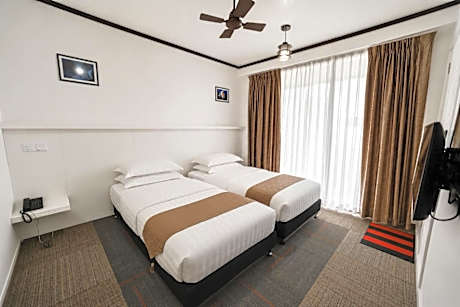 Superior Twin Room with Balcony