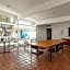 Monkey Tree Hotel by AvantStay Stylish Hotel in Palm Springs w Pool