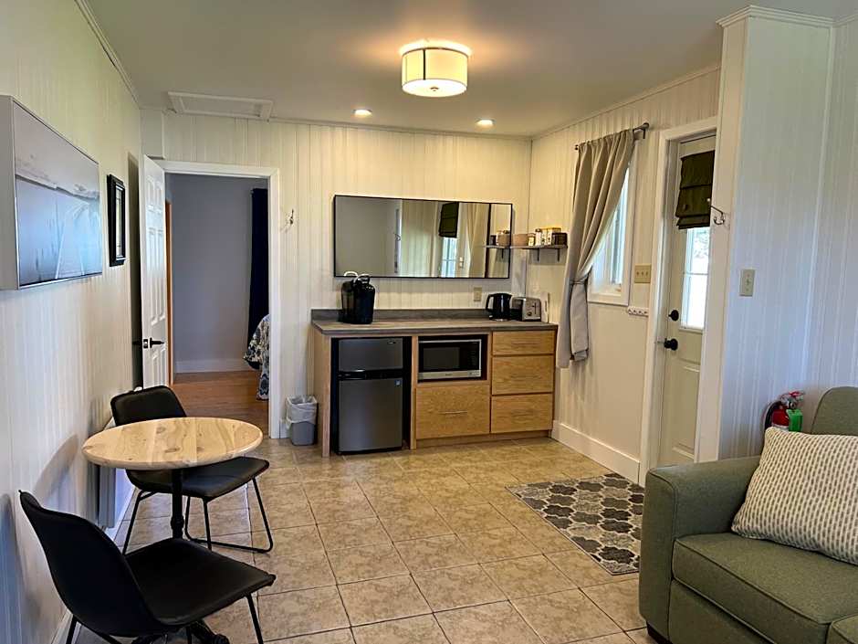 Photo 1 of 6 of Suite, Garden View
