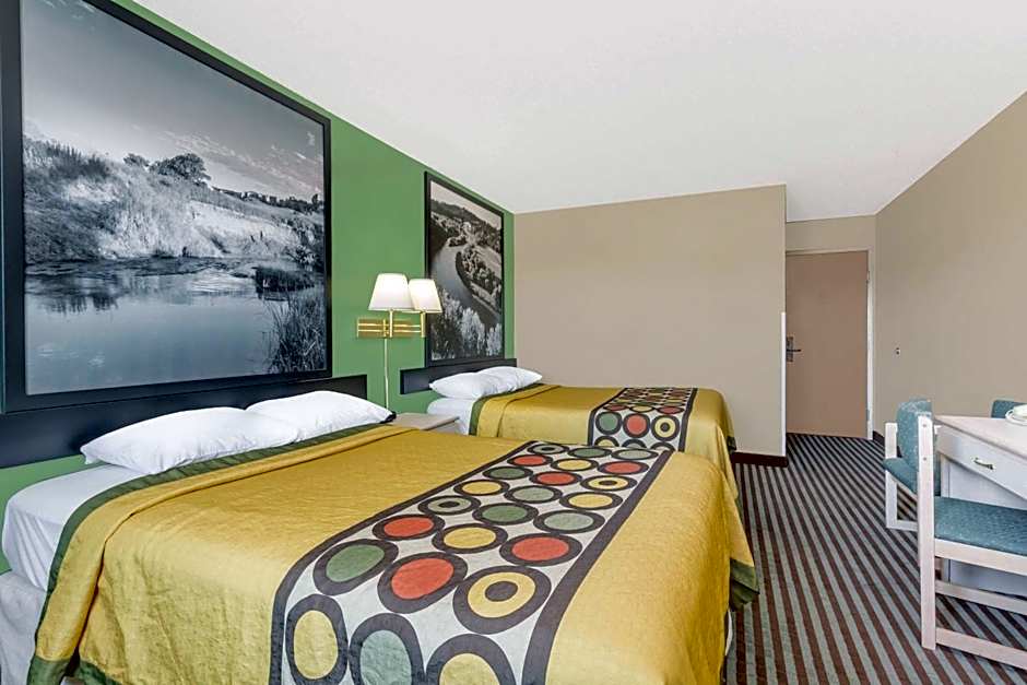 Super 8 by Wyndham Lexington