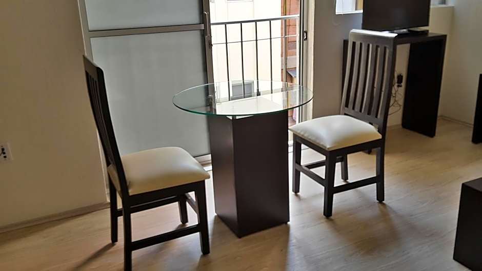 Grupo Kings Suites -Monte Chimborazo 537