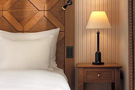 Lake View Junior Suite