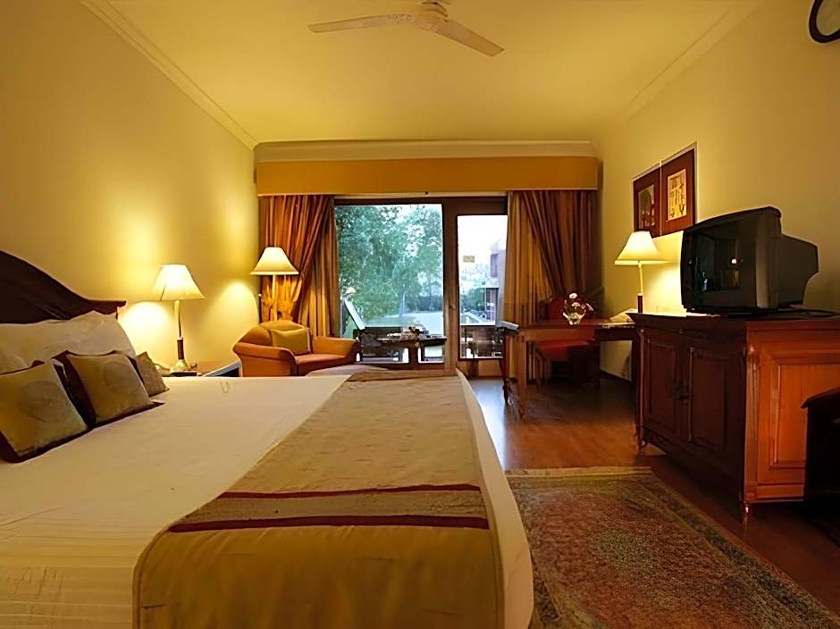 Jaypee Palace Hotel & International Convention Centre