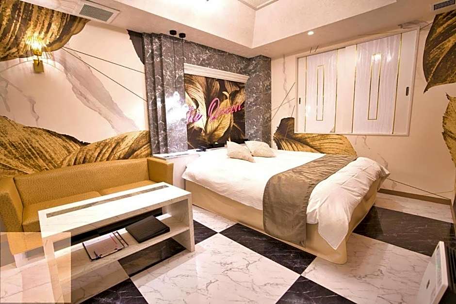 HOTEL the QUEEN