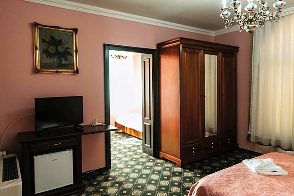 Zdjęcie 1 z 1 — Suite
