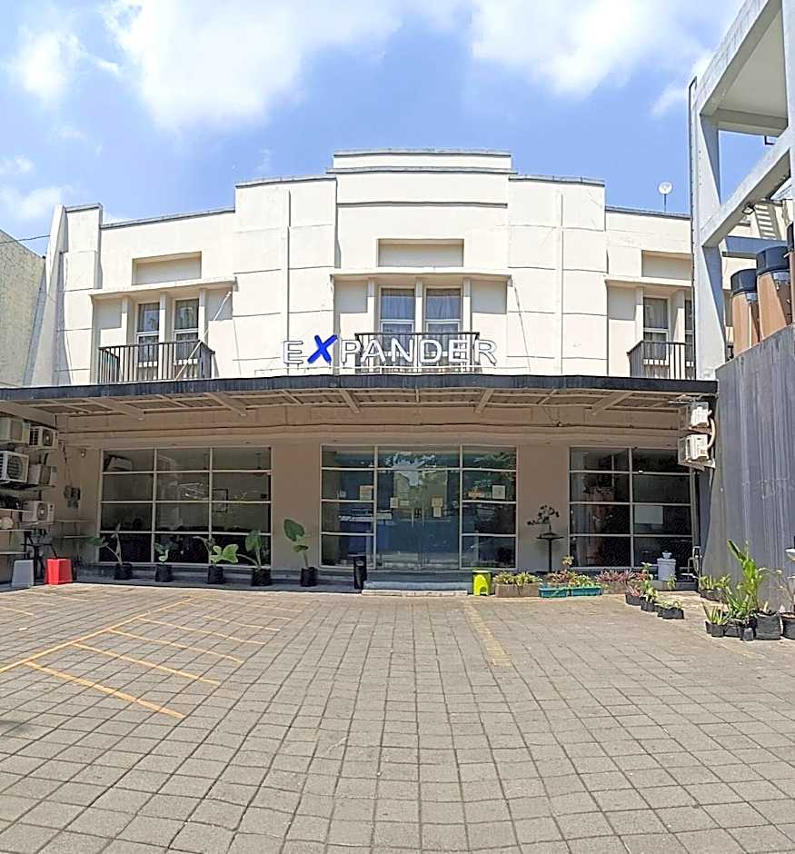 EXPANDER HOTEL Semarang (Formerly CityOne)