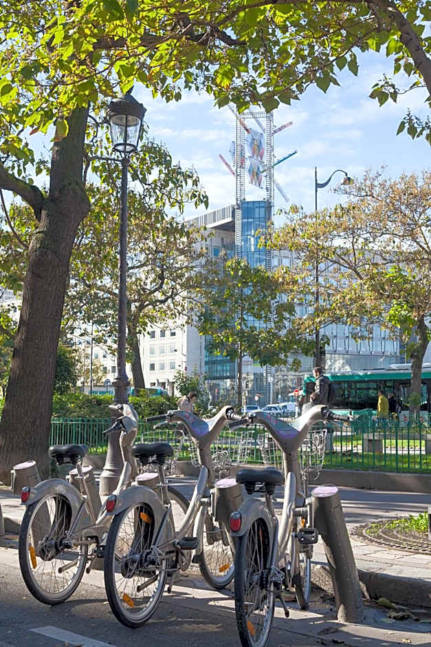 Hôtel de la Place des Alpes