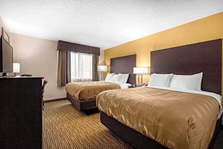2 Queen Beds, Nonsmoking, Accessible