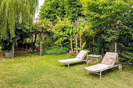 Studio with Garden View