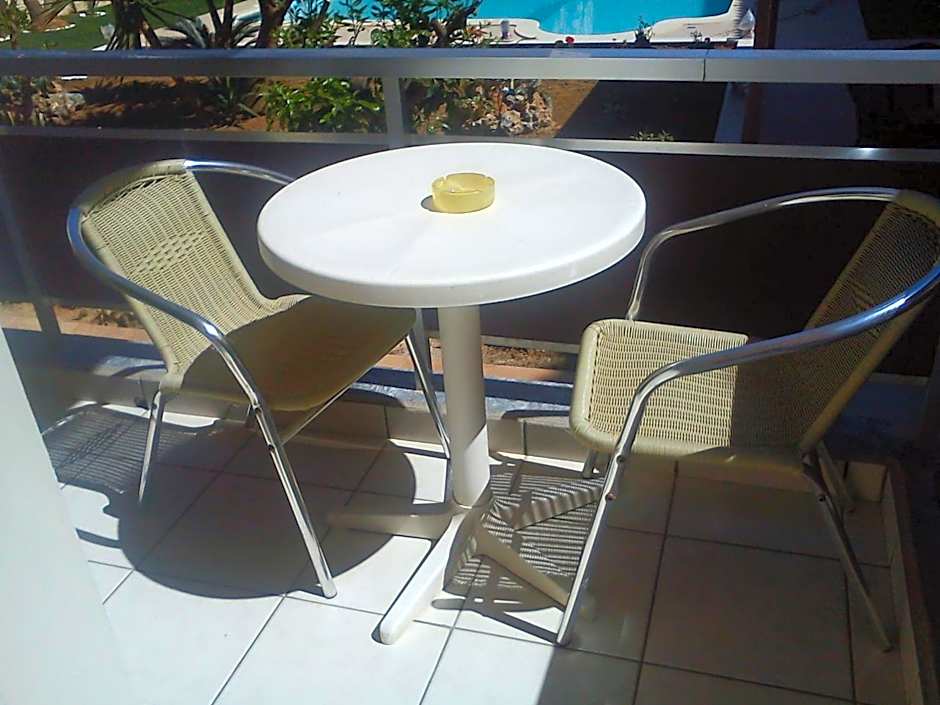 Nicolas Studios & Apartments