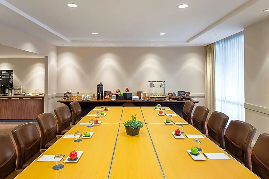Sheraton Vancouver Airport Hotel