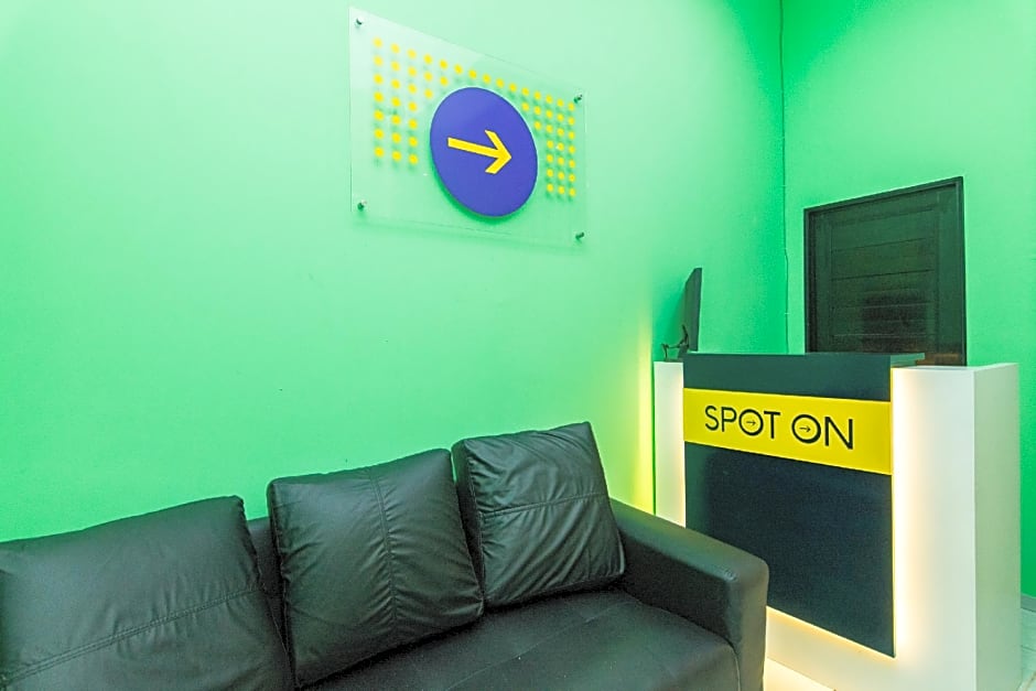 OYO 1917 Mamora Homestay