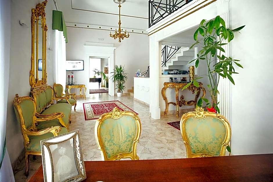 NapoliMia Boutique Hotel