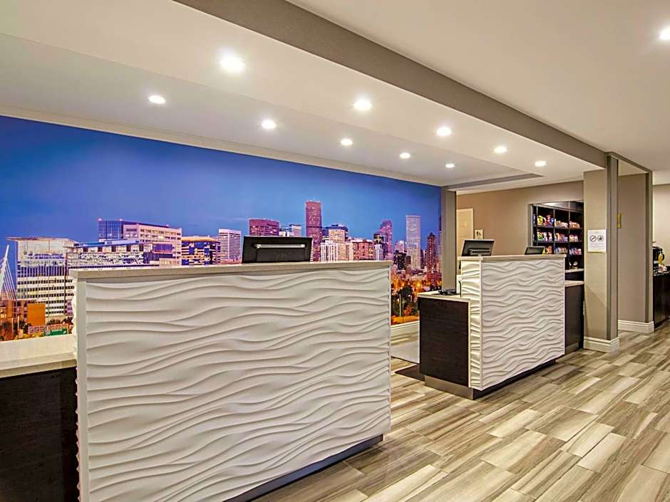 La Quinta Inn & Suites by Wyndham Denver Airport Dia