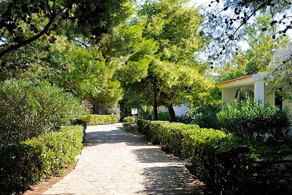 Baia Degli Aranci Suite & Apartments