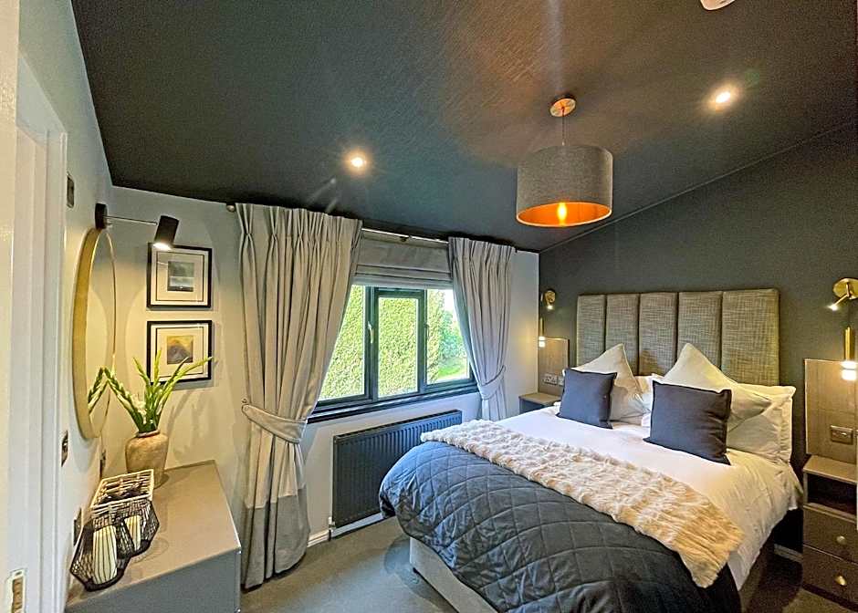 Hollybrook Lodges