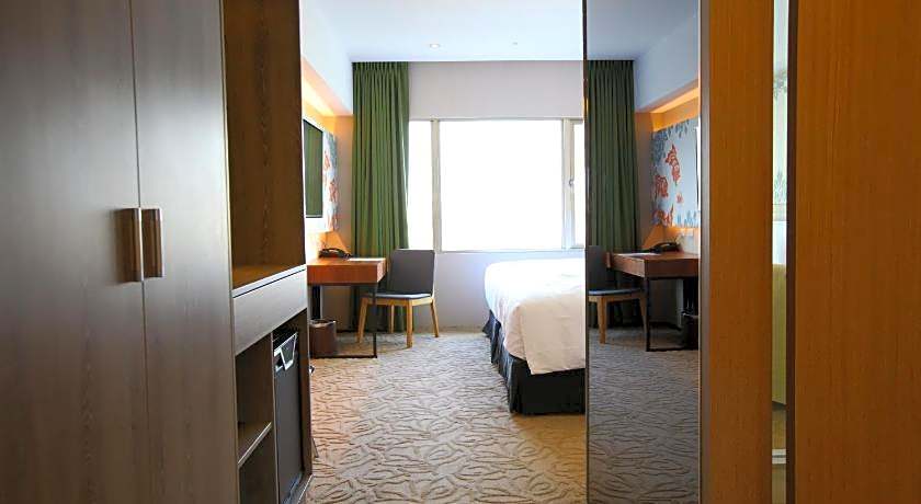 Aeris International Hotel