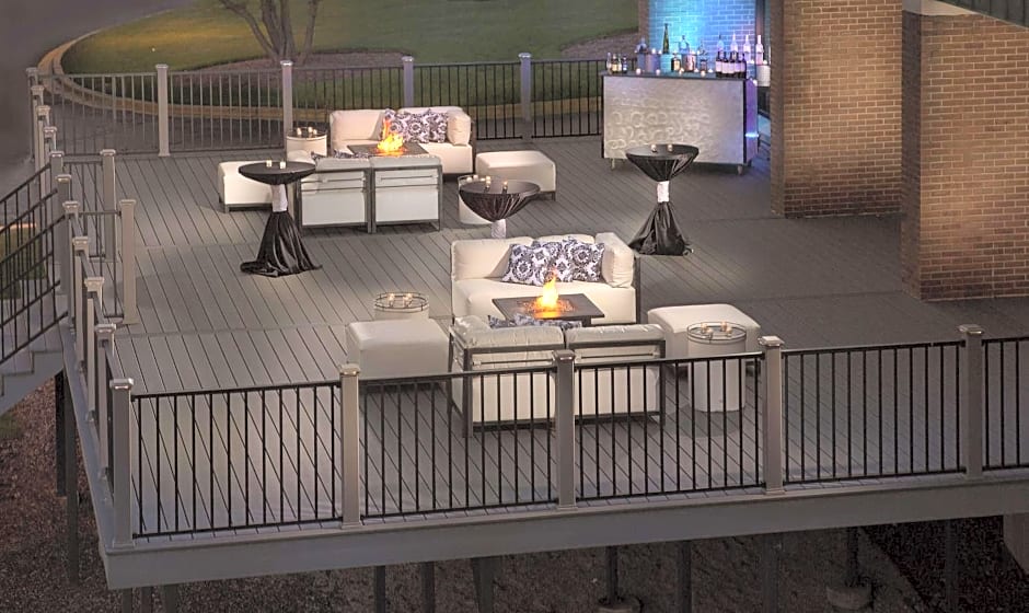 DoubleTree By Hilton Chicago - Oak Brook