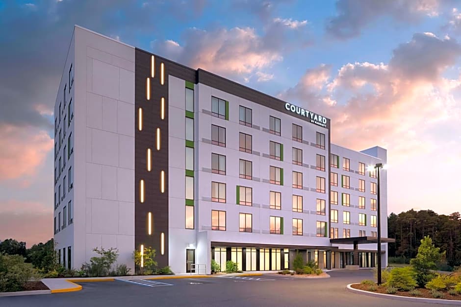 Courtyard by Marriott Lake City