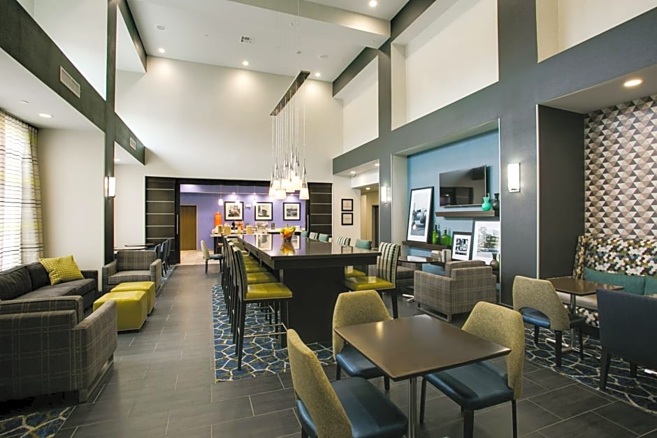 Hampton Inn & Suites Dallas/Ft. Worth Airport South