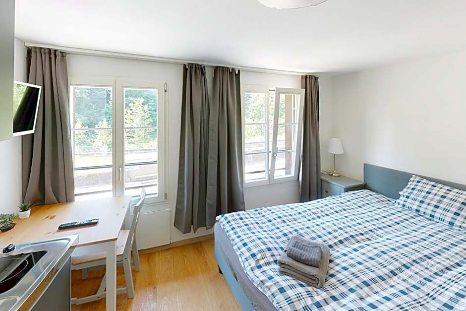 Rössli Self Check in 24-7 Free Parking