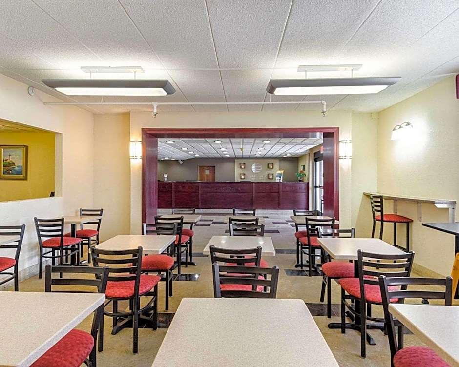 Holiday Inn Express Fall River North By IHG