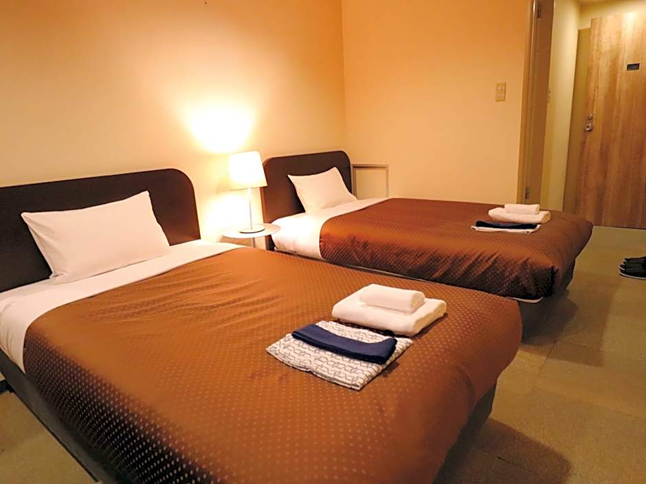 YONAGO CITYGARDENS HOTEL