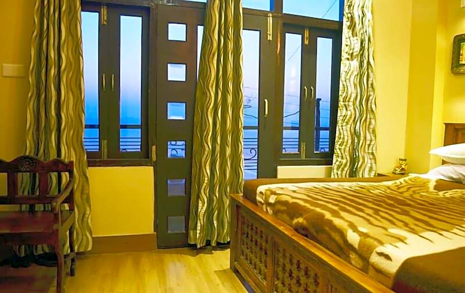 Hotel Ganga Monastery