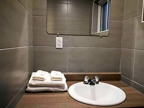 Double Room with Shower - Non Smoking