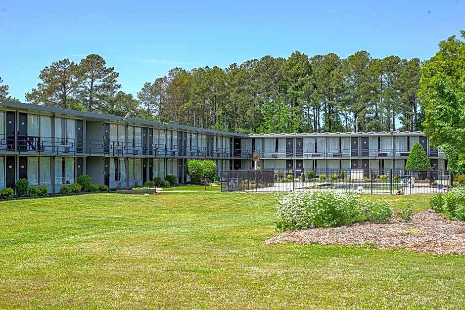 Masters Inn Selma Smithfield I-95 By OYO