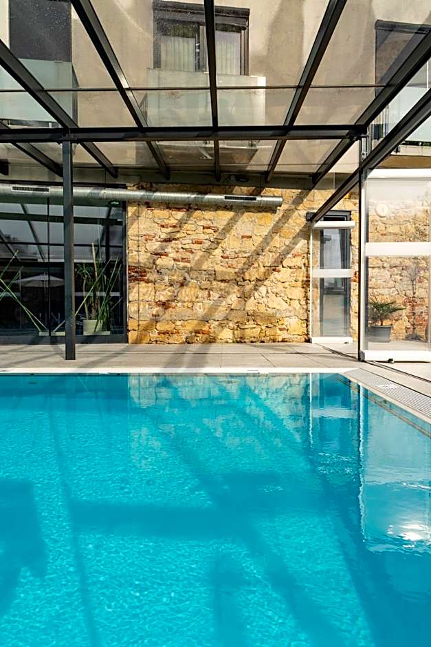 Kaiser von Österreich, Historik- und Thermalhotel