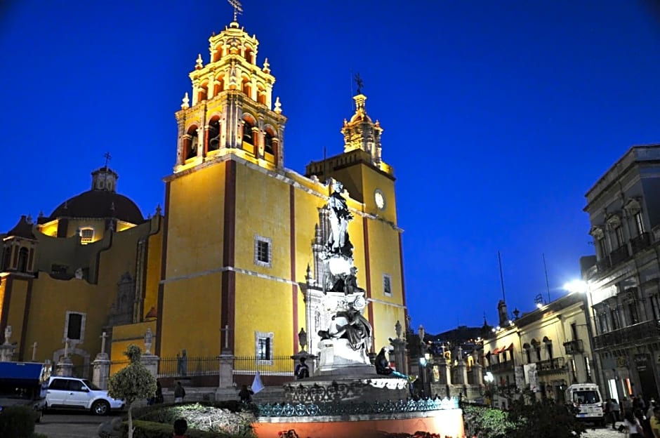 Hotel Casa Virreyes