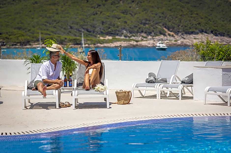 HSM Regana - Adults only
