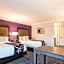 La Quinta Inn & Suites by Wyndham Atlanta Alpharetta