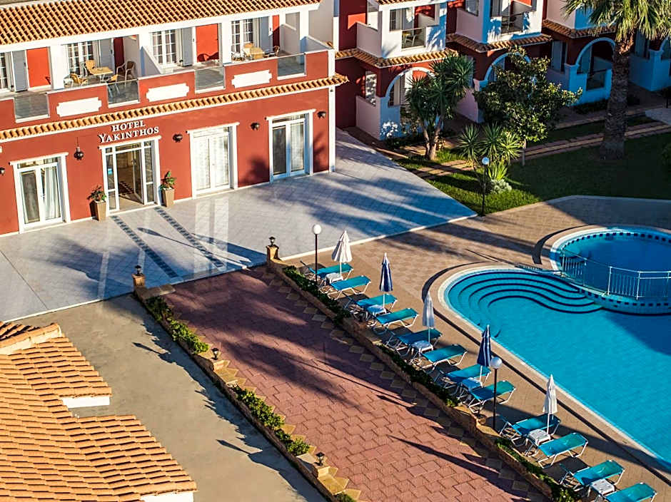 Yakinthos Hotel