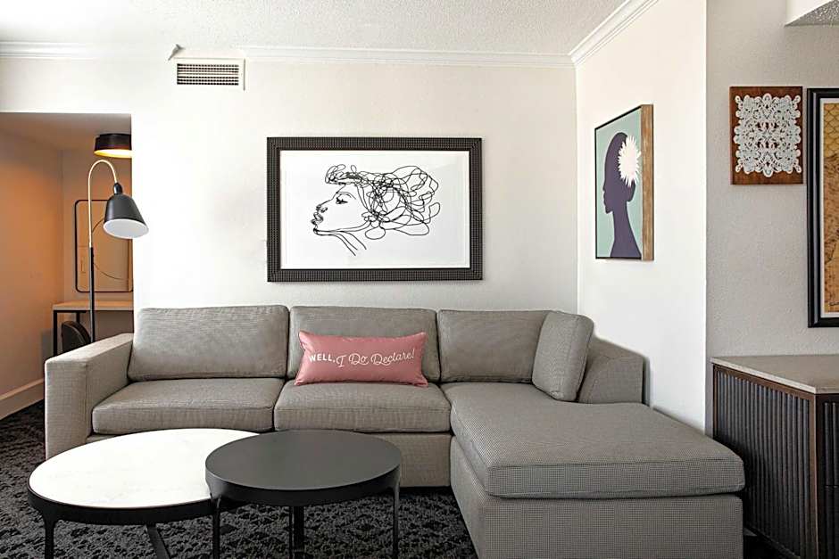 Mills House Charleston, Curio Collection by Hilton