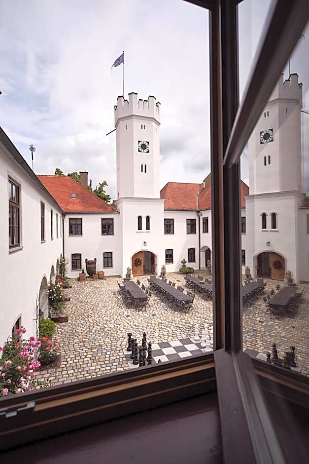 Schloss - Schenke Tunzenberg