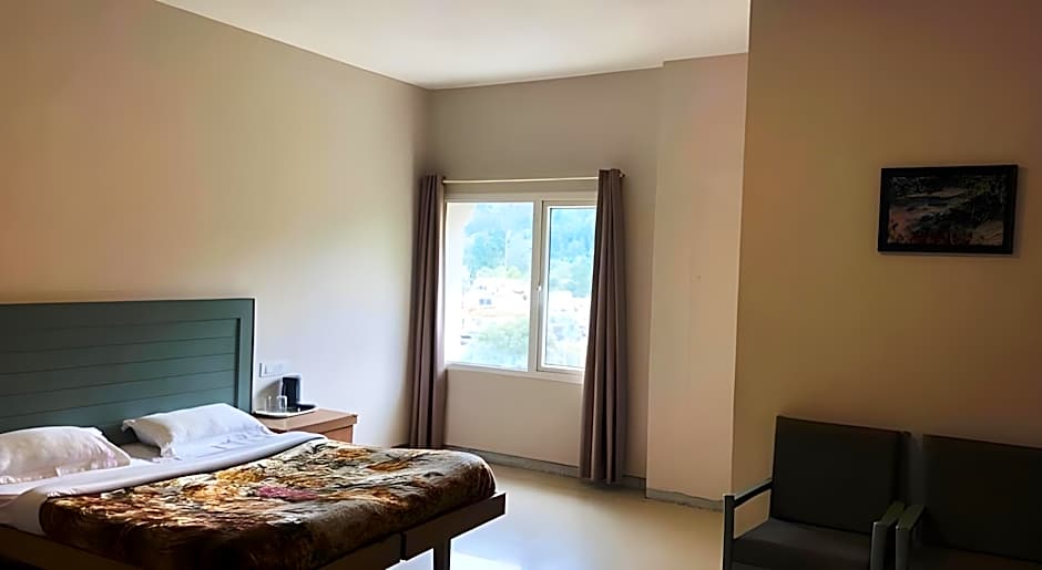 Hotel Preethi Palace