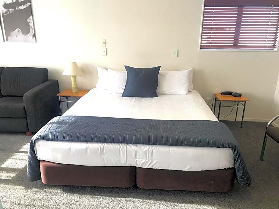 Claremonte Motor Lodge